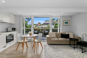 Balmoral Cabana - large terrace & 150m to beach, Sydney